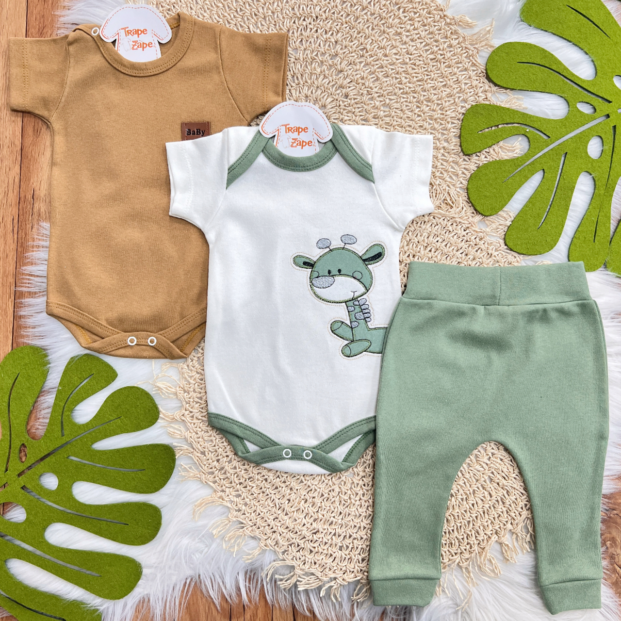 Conj. de Malha 3 peças - Girafinha - Off White, Verde e Caramelo
